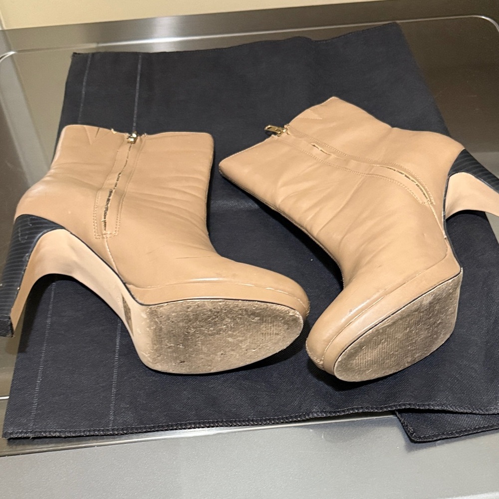 Elegant Tan Heeled Ankle Boots